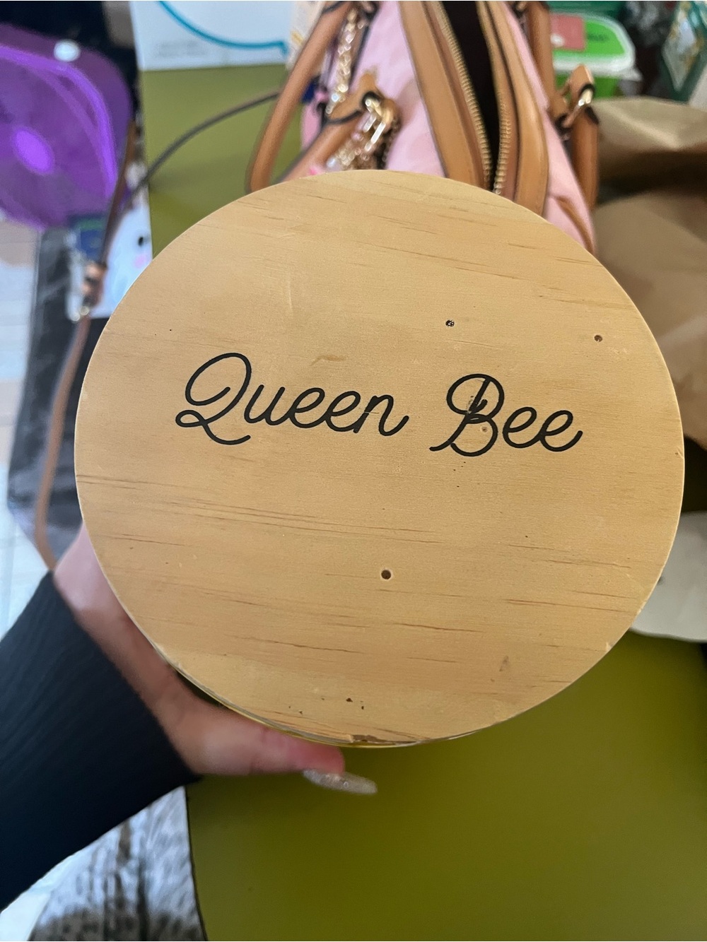 QUEEN BEE CANISTER - Picture 4 of 4